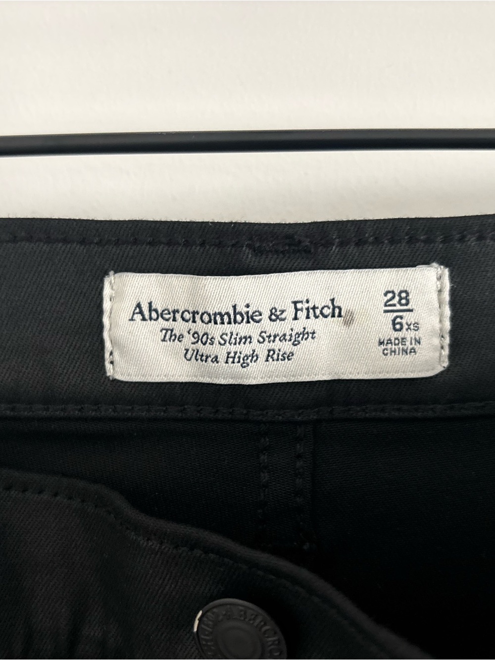 Abercrombie & Fitch Men's '90s Slim Straight Ultra High Rise Pants - Black